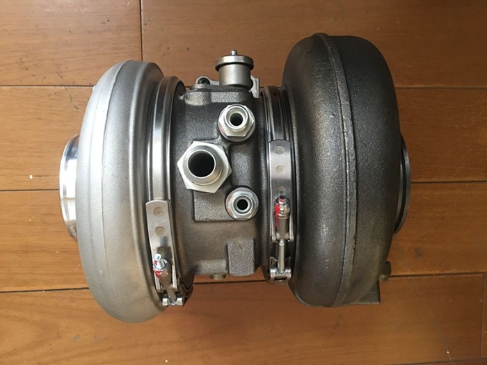 Xinyuchen turbocharger for HE531V Turbocharger 4046958 4046945 504269261