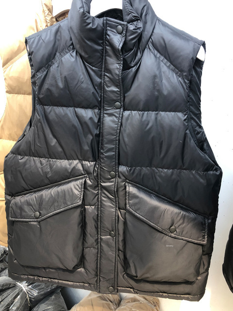 Women's Vests Janveny Fashion Down Vest Women's Autumn Winter Stand Collar Gilet 90 Duck Down Waistcoat Loose Female Sleeveless 221007