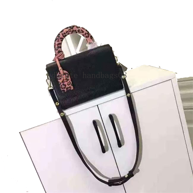 designers bags luxurys rolexs watches for men womens handbags purses Water ripple messenger totes bag ladies Casual Genuine Leather Leopard print lining shoulder, Black
designers bags luxurys rolexs watches for men womens handbags purses Water ripple messenger totes bag ladies Casual Genuine Leather Leopard print lining shoulder, Black