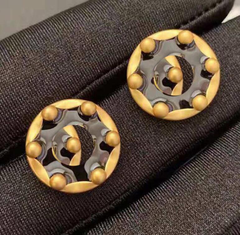 23ss 20color Fashion Brand Desiger Letter Stud 18K Gold Plated Long Earrings Dangle Luxury Women Geometric Crystal Rhinestone Earstud Hoop Wedding Jewelry 
23ss 20color Fashion Brand Desiger Letter Stud 18K Gold Plated Long Earrings Dangle Luxury Women Geometric Crystal Rhinestone Earstud Hoop Wedding Jewelry