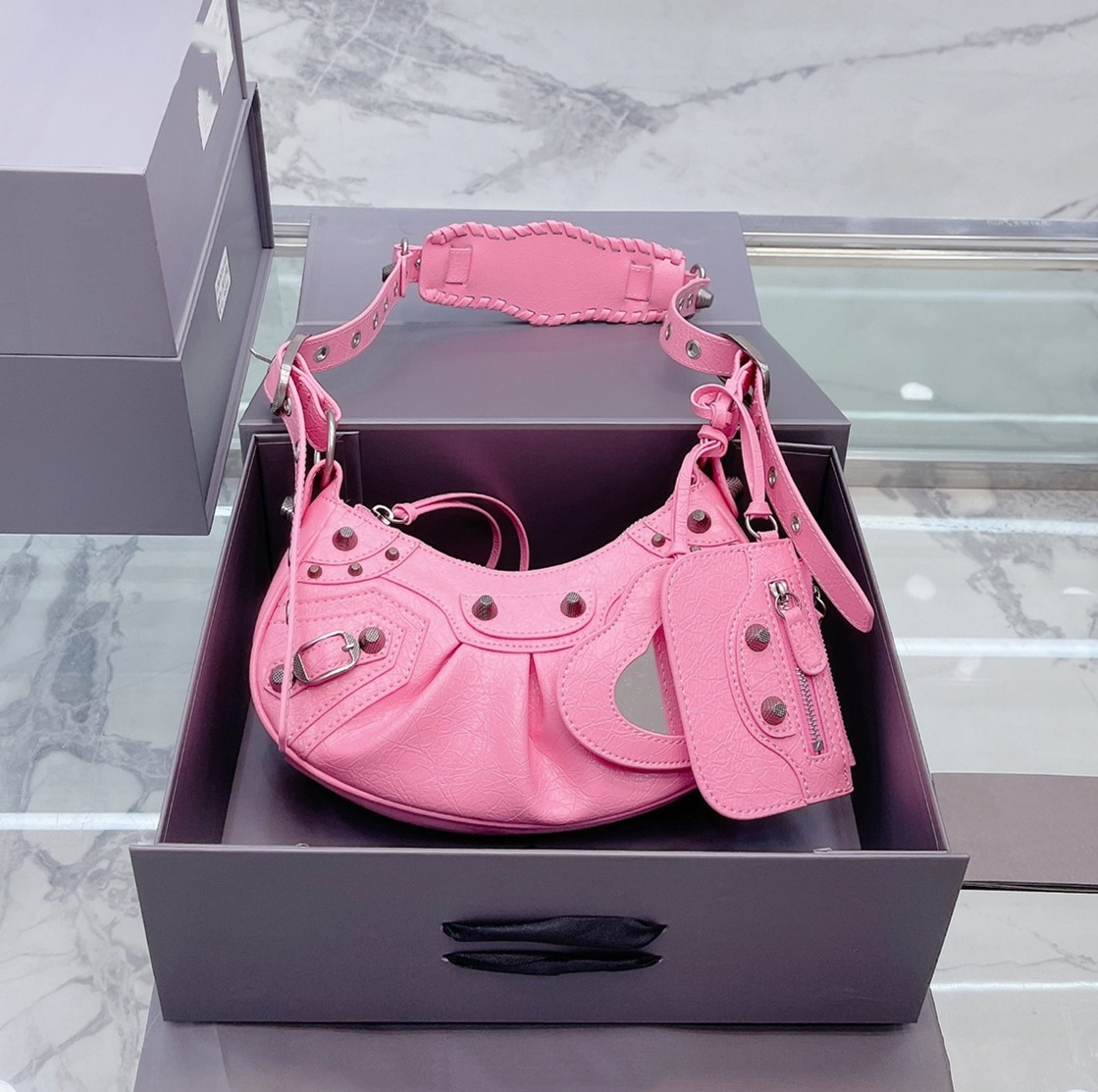 2022 Designer BalencaiGaity Fashion Dinner Bags Cross -Body Bag Wallet Backpack ftc
2022 Designer BalencaiGaity Fashion Dinner Bags Cross -Body Bag Wallet Backpack ftc