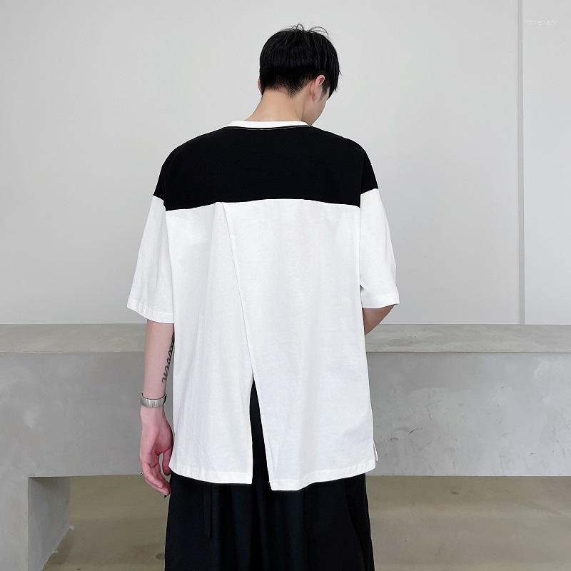 Men' T Shirts Summer 2022 Personalized Black And White Contrast Short Sleeve T-shirt Fashion Brand Loose Irregular Hem Design Half Sleev
Men' T Shirts Summer 2022 Personalized Black And White Contrast Short Sleeve T-shirt Fashion Brand Loose Irregular Hem Design Half Sleev