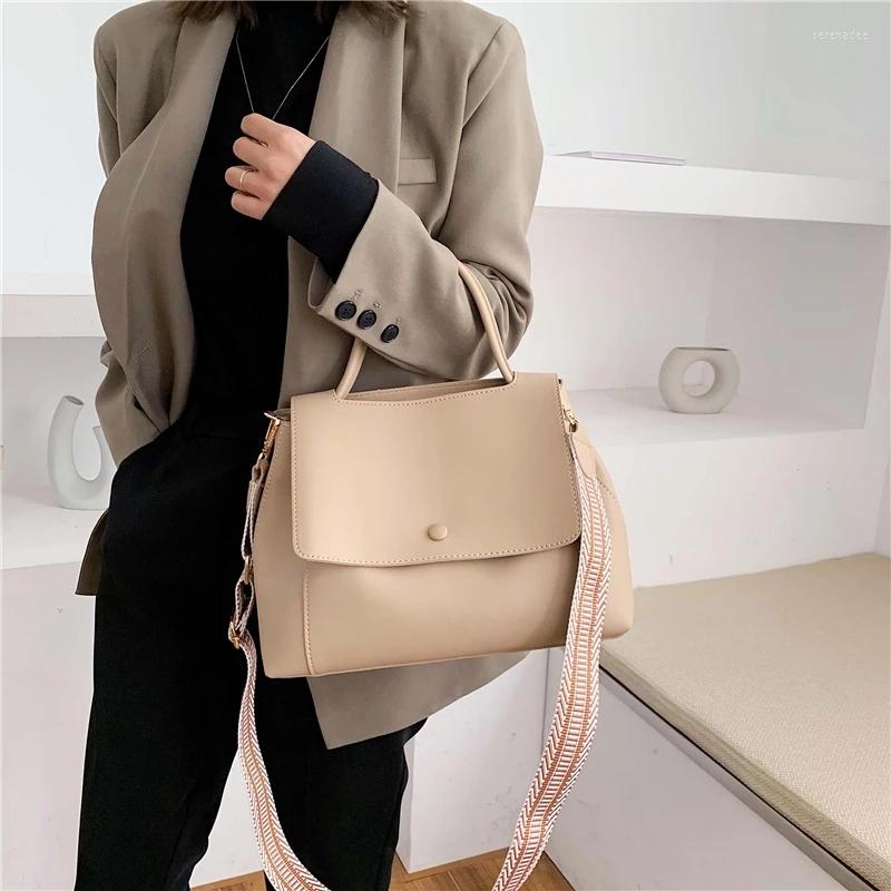 Evening Bags 2022 Solid Color Large Capacity Handbags For Women Female Shoulder Bag Retro Daily Totes Lady Elegant Hand, Black
Evening Bags 2022 Solid Color Large Capacity Handbags For Women Female Shoulder Bag Retro Daily Totes Lady Elegant Hand, Black
