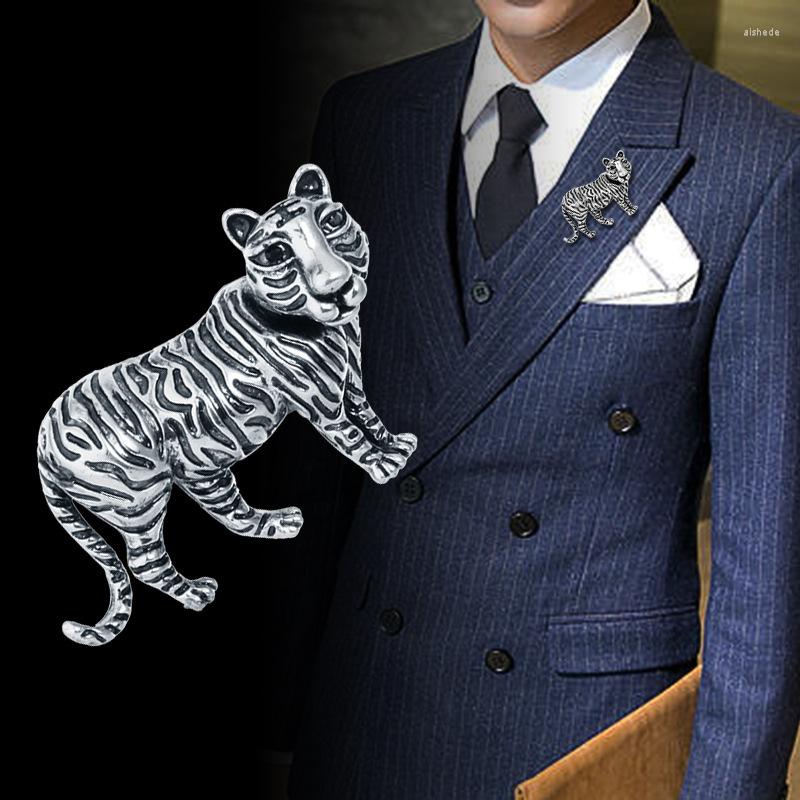 Brooches Vintage Enamel Tiger Brooch Personality Animal Lapel Pin Men's Suit Coat Corsage Fashion Jewelry Accessories
Brooches Vintage Enamel Tiger Brooch Personality Animal Lapel Pin Men's Suit Coat Corsage Fashion Jewelry Accessories