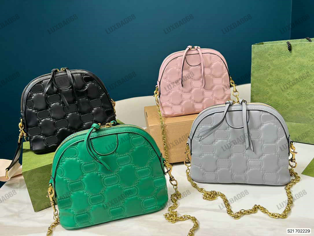 702229 Matelasse Leather Small Shoulder Bag Italy Logo-plaque Chain Crossbody Love Parade with Textured Geometric Motif Purse, 1#
702229 Matelasse Leather Small Shoulder Bag Italy Logo-plaque Chain Crossbody Love Parade with Textured Geometric Motif Purse, 1#