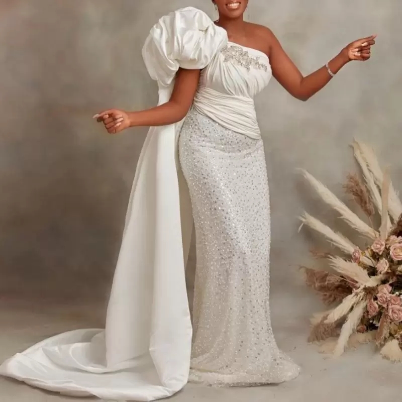 Plus Size White Prom Dresses With Wrap Shiny Sequins One Shoulder Appliques Beads Party Gowns Customize Mermaid Evening Dress