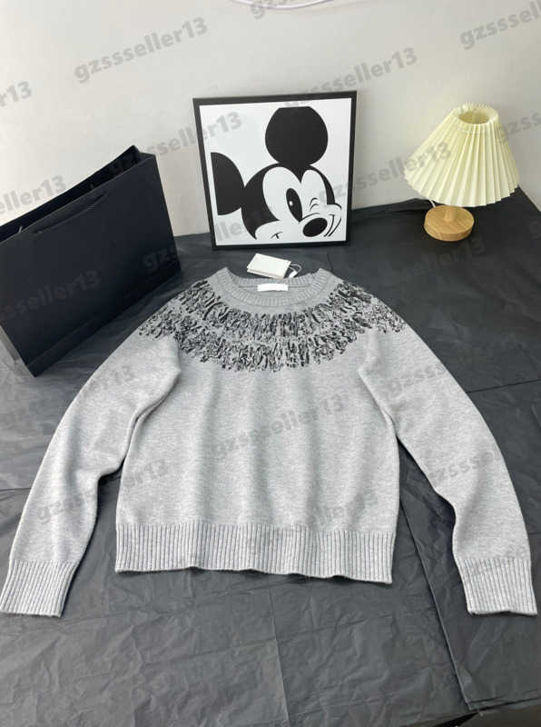 Womens Sweater Classic Letter Logo Webbing Jacquard Pattern Sweaters Vintage Elegant Round Neck Knit Sweater Tops Designer Women Clothing 0912
Womens Sweater Classic Letter Logo Webbing Jacquard Pattern Sweaters Vintage Elegant Round Neck Knit Sweater Tops Designer Women Clothing 0912