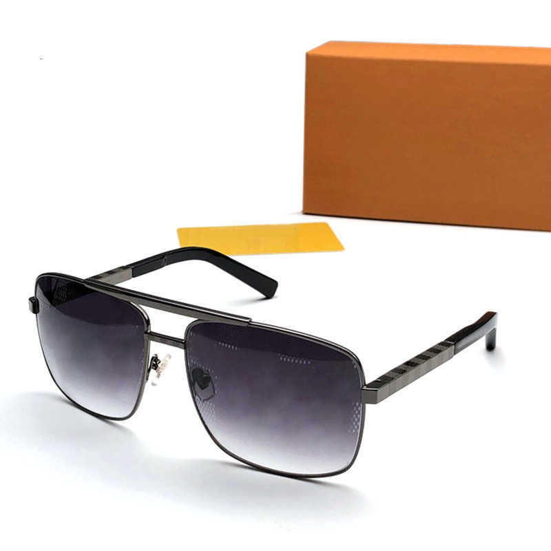 Sun Glasses Men Pilot Sunglasses Timeless Classic Style with Old Damier Pattern Square Frames Sides Matte Shiny Metal Plaid Print Vintage VYRF
Sun Glasses Men Pilot Sunglasses Timeless Classic Style with Old Damier Pattern Square Frames Sides Matte Shiny Metal Plaid Print Vintage VYRF