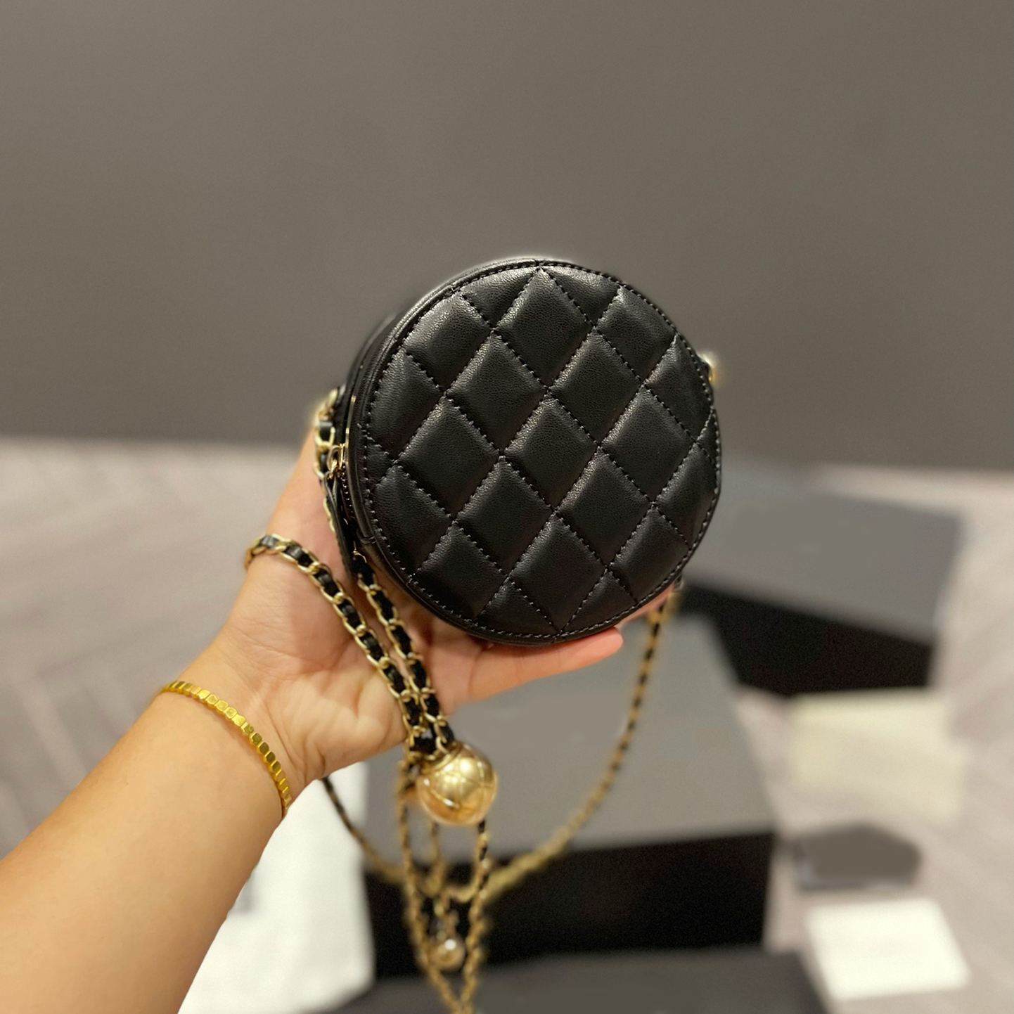 Shoulder bags Fashion womens CrossBody C Quality High luxurys designers Handbags ladies Classic Chain Round cake golden ball Bag purse 2022 wallets Totes Handbag