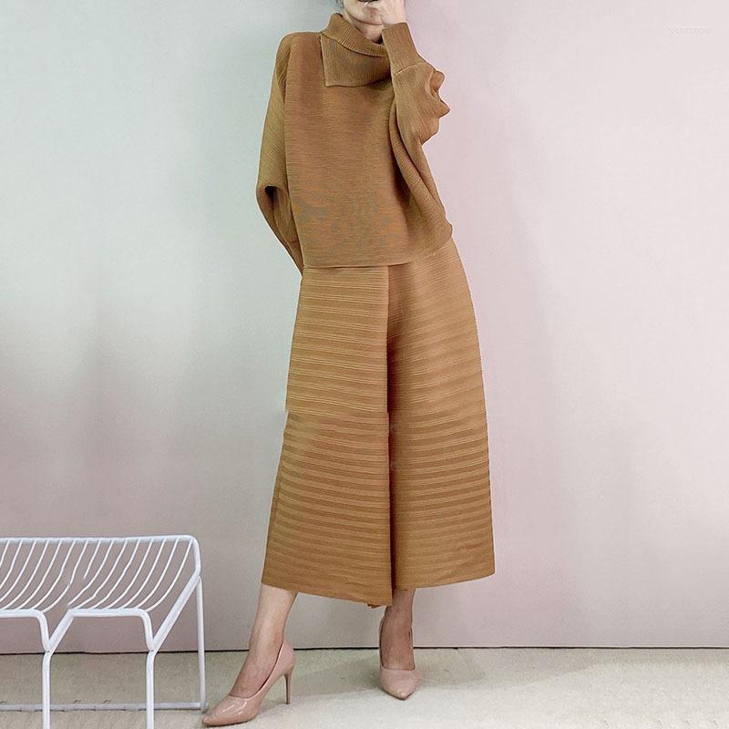 Women's Two Piece Pants Women's Women Pleated Suit Turtleneck Batwing Sleeve Thick Shirt Wide Leg Elastic Casual Style 2022 Autumn, Khaki suit
Women's Two Piece Pants Women's Women Pleated Suit Turtleneck Batwing Sleeve Thick Shirt Wide Leg Elastic Casual Style 2022 Autumn, Khaki suit