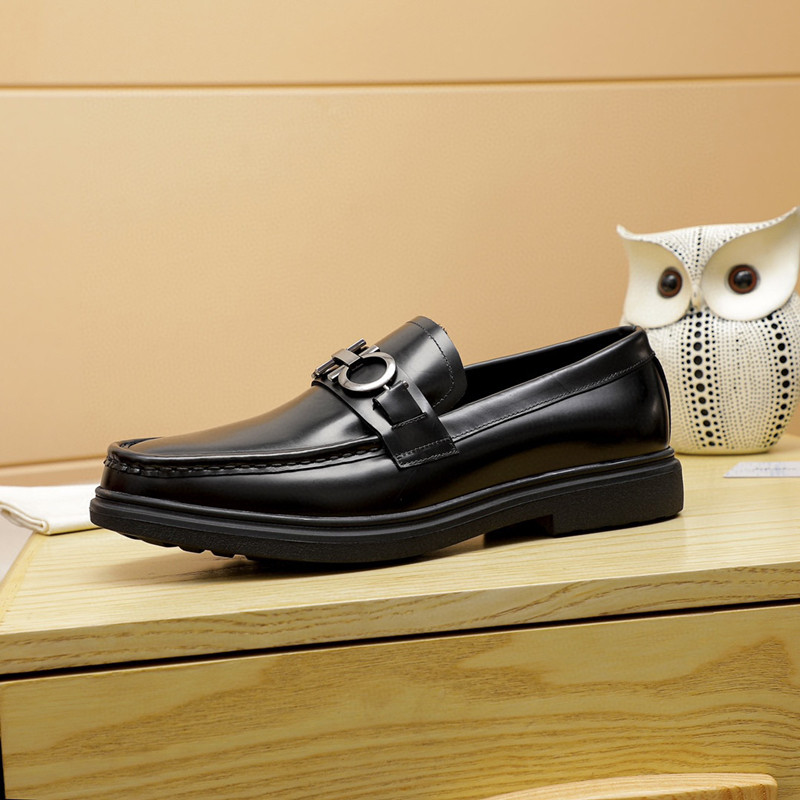 2023 Luxury Designer shoes Gentleman Retro Pointed black Wedding Leather Oxford Shoes Men Casual Loafers Formal Dress
2023 Luxury Designer shoes Gentleman Retro Pointed black Wedding Leather Oxford Shoes Men Casual Loafers Formal Dress