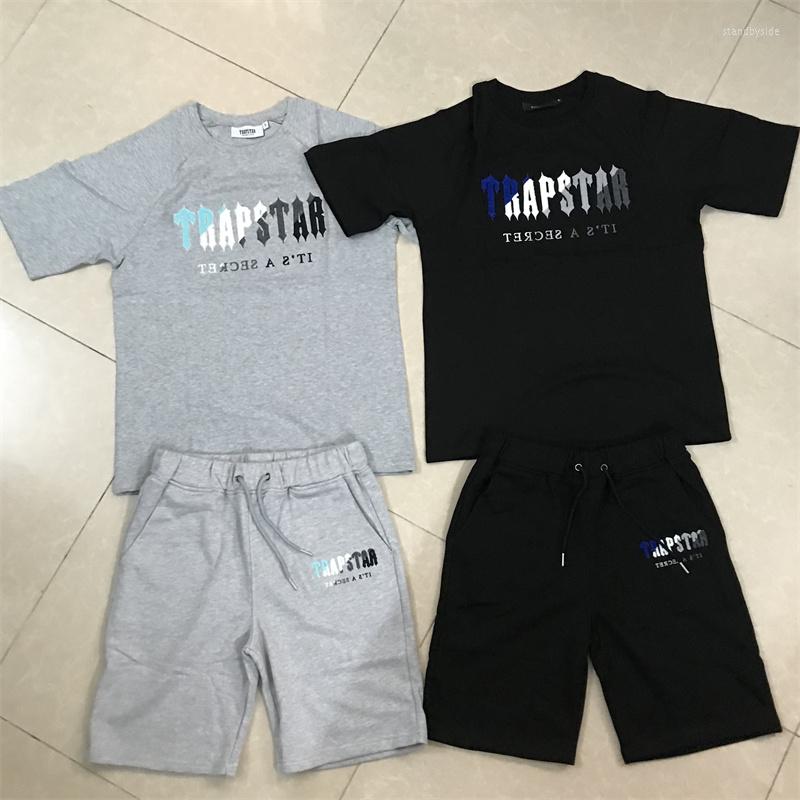 Men' Tracksuits Trapstar High Street Blue And White Towel Embroidery Men' Women' Short Sleeve Shorts Set
Men' Tracksuits Trapstar High Street Blue And White Towel Embroidery Men' Women' Short Sleeve Shorts Set