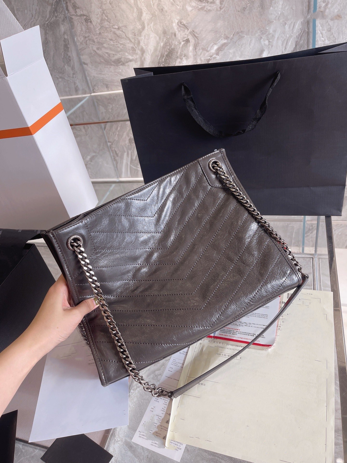evening bag luxury leather NIKI shopping bags tote commuter bags pure black chain messenger handbag
evening bag luxury leather NIKI shopping bags tote commuter bags pure black chain messenger handbag