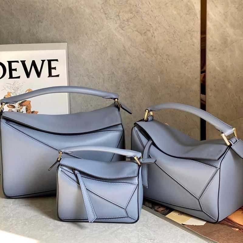 Leather Designer bags Loew's Luxury Handbag Brand New Calfskin Small Puzzle Geometry Bag Women's Single Shoulder Messenger Handbag Saddle Hammock, White
Leather Designer bags Loew's Luxury Handbag Brand New Calfskin Small Puzzle Geometry Bag Women's Single Shoulder Messenger Handbag Saddle Hammock, White