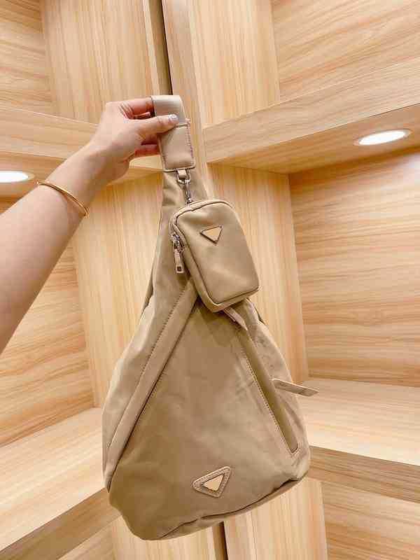 Body Cross Bags Tote Women Luxury Brand Handbag Shoulder Leather Designer Nylon Crossbody Change Mobile Phone Purses 1224 Prad PBLD
Body Cross Bags Tote Women Luxury Brand Handbag Shoulder Leather Designer Nylon Crossbody Change Mobile Phone Purses 1224 Prad PBLD