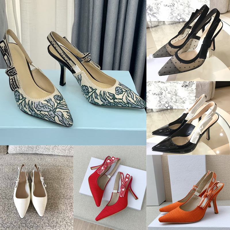 Designer Dress Pumps Shoes Womens Luxury High Heels Embroidery Lace Patent leather Back Sexy Stiletto Ankle Strap Wedding Sandals
Designer Dress Pumps Shoes Womens Luxury High Heels Embroidery Lace Patent leather Back Sexy Stiletto Ankle Strap Wedding Sandals