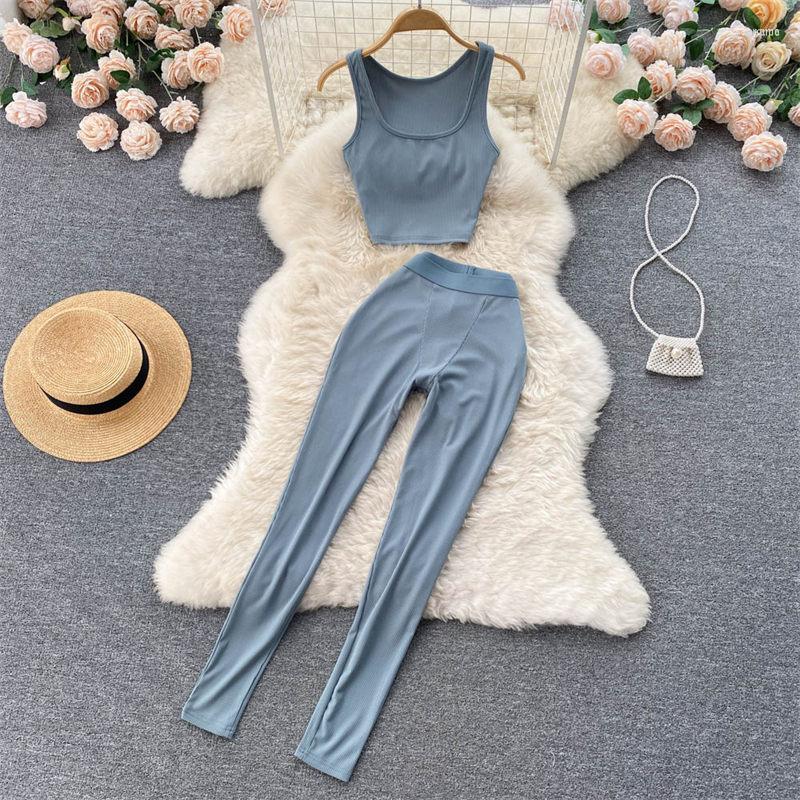 Women' Two Piece Pants Women' Retro Summer Knitted Suit Women' Sleeveless Square Neck Cropped Top High Waist Trendy Bodycon, Black
Women' Two Piece Pants Women' Retro Summer Knitted Suit Women' Sleeveless Square Neck Cropped Top High Waist Trendy Bodycon, Black