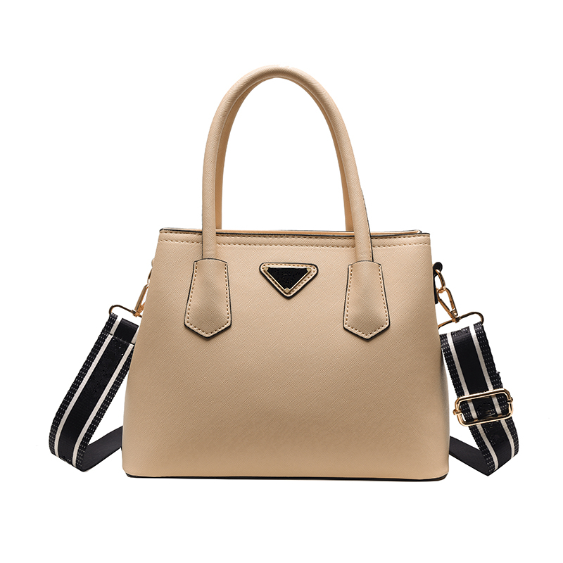 Designer Handbag Women Shoulder Bags Lady Tote Bag 3colors Handbags PU Leather Messenger Purses Fashion Crossbody Pack Female Shopping Pocket Totes, Black
Designer Handbag Women Shoulder Bags Lady Tote Bag 3colors Handbags PU Leather Messenger Purses Fashion Crossbody Pack Female Shopping Pocket Totes, Black