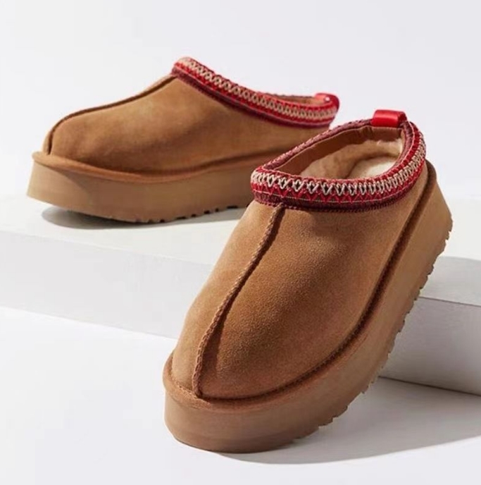 Hot sell AUSG Platform Woman Winter Boot Designer Ankle Boots Tazz Shoes Chestnut Black Warm Fur Slippers Indoor Booties
Hot sell AUSG Platform Woman Winter Boot Designer Ankle Boots Tazz Shoes Chestnut Black Warm Fur Slippers Indoor Booties