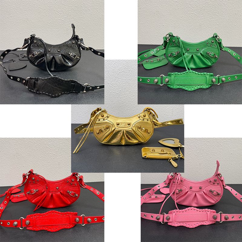 Evening bag 2 piece Women Shoulder Bag Motorcycle Bag Handbag Wallet Purse Removable Heart Mirror Rivet Pleated Decoration Back Zip Pocket Hardware
Evening bag 2 piece Women Shoulder Bag Motorcycle Bag Handbag Wallet Purse Removable Heart Mirror Rivet Pleated Decoration Back Zip Pocket Hardware