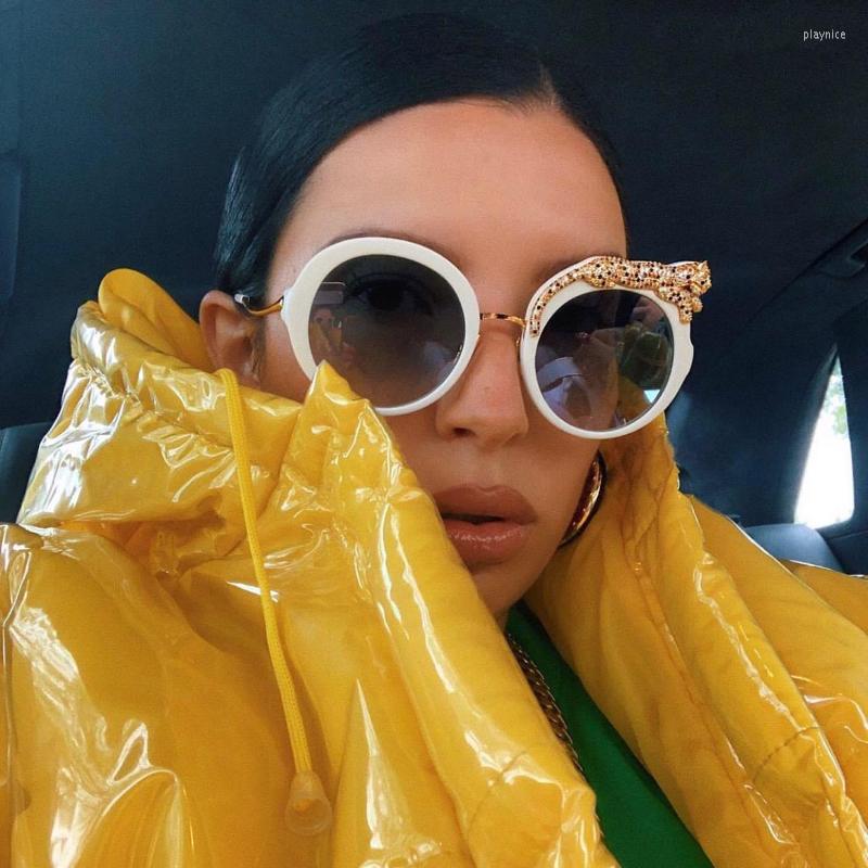 Sunglasses Metal Luxury Sun Glasses Leopard Round Women Trend Fashion Brand Designer Shades UV400 Eyeglasses
Sunglasses Metal Luxury Sun Glasses Leopard Round Women Trend Fashion Brand Designer Shades UV400 Eyeglasses