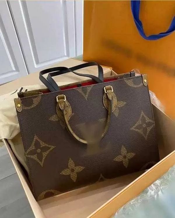 Womens Shoulder Bags ONTHEGO Fashion Leather totes Designers Handbags Bag Purse Flower Ladies Casual Tote Female HandBag GGs LVs louiseitys HOT viutonitys, Brown
Womens Shoulder Bags ONTHEGO Fashion Leather totes Designers Handbags Bag Purse Flower Ladies Casual Tote Female HandBag GGs LVs louiseitys HOT viutonitys, Brown