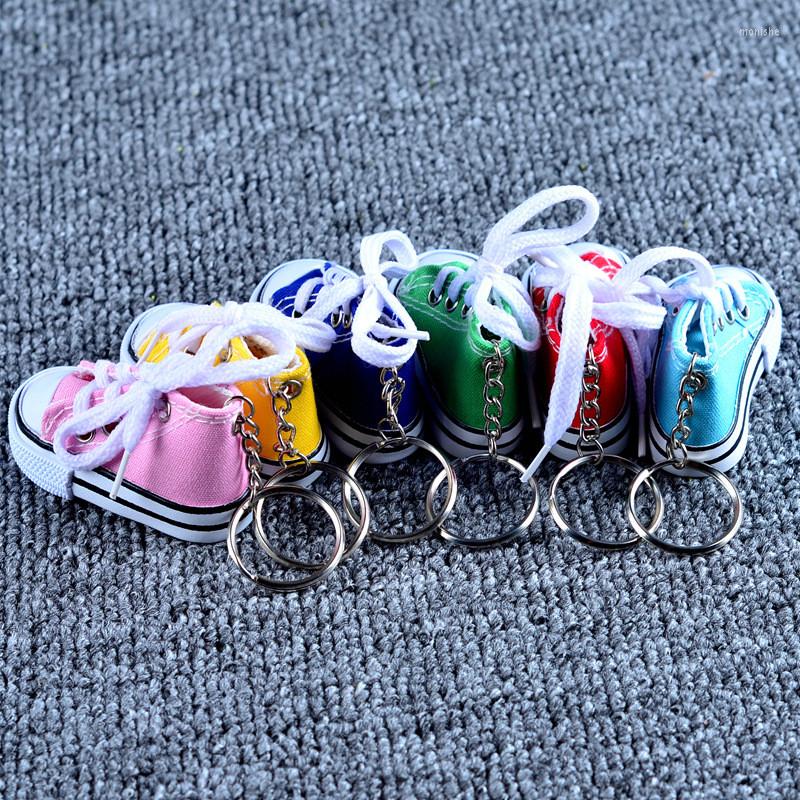 Keychains Fashion Sport Shoes Keychain Mini 3d Simulation Canvas Sneakers Tennis Chucks For Men Jewelry Wholesale
Keychains Fashion Sport Shoes Keychain Mini 3d Simulation Canvas Sneakers Tennis Chucks For Men Jewelry Wholesale