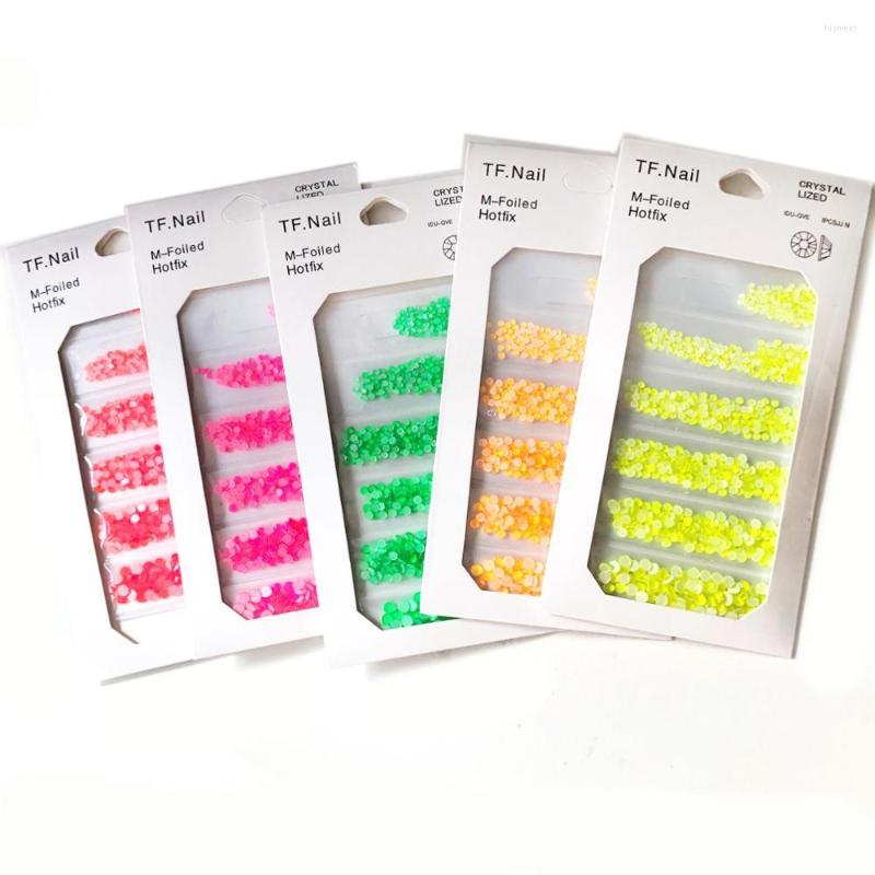 Nail Art Decorations 1400pcs Luminous Crystal SS4-SS16 Mixed Size Rhinestone Strass Fluorescence Gems DIy Accessories
Nail Art Decorations 1400pcs Luminous Crystal SS4-SS16 Mixed Size Rhinestone Strass Fluorescence Gems DIy Accessories