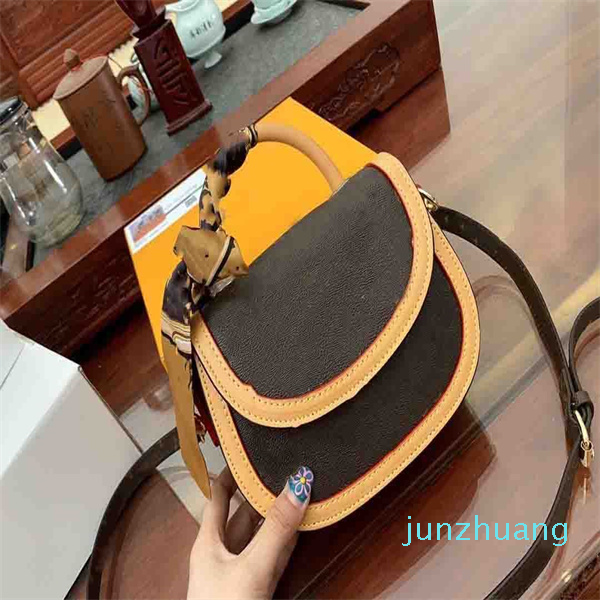 Women Handbag Designer Shoulder Tote Bag Handbags Crossbody Purse Pochette Totes Genuine Leather Purses Cross Body Clutch Lady 2022, 1# 23x16cm
Women Handbag Designer Shoulder Tote Bag Handbags Crossbody Purse Pochette Totes Genuine Leather Purses Cross Body Clutch Lady 2022, 1# 23x16cm