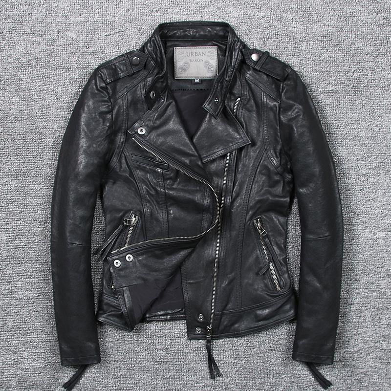 Women' Leather Real Genuine Jacket Women Short Sheepskin Coat Motorcycle Biker Slim Fit Chaquetas Mujer 2022 1680 KJ5665, Black
Women' Leather Real Genuine Jacket Women Short Sheepskin Coat Motorcycle Biker Slim Fit Chaquetas Mujer 2022 1680 KJ5665, Black