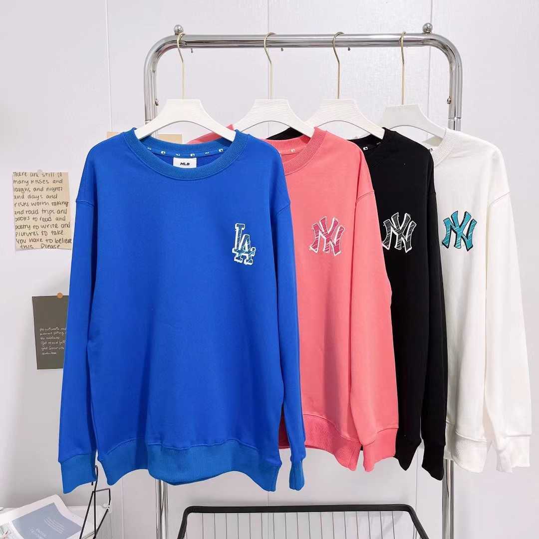 Newest t Shirts Fall New Watercolor Graffiti Large Print the Back Versatile Round Neck Loose Sweater, White
Newest t Shirts Fall New Watercolor Graffiti Large Print the Back Versatile Round Neck Loose Sweater, White