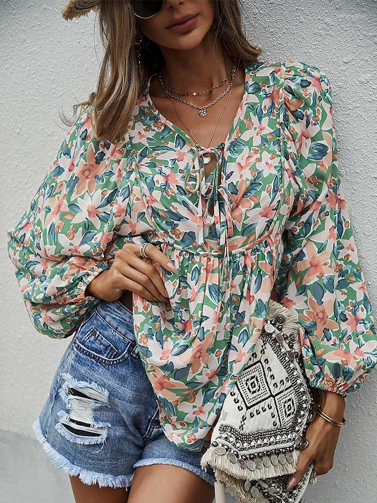 Women' Blouses Boho Inspired Floral Print Blouse Women V-neck Loose Long Sleeve Top Chic 2022 Summer Tops, Sky blue
Women' Blouses Boho Inspired Floral Print Blouse Women V-neck Loose Long Sleeve Top Chic 2022 Summer Tops, Sky blue