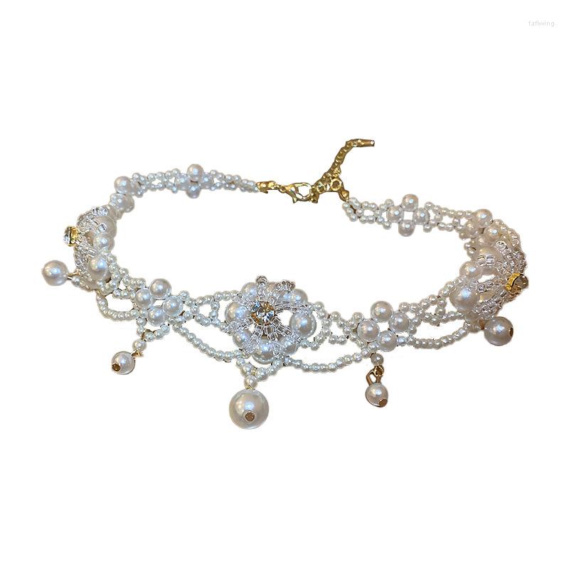 Choker Diamond Crystal Pearl Flower Necklace French Rococo Fashion Clavicle Chain High-quality Light Luxury
Choker Diamond Crystal Pearl Flower Necklace French Rococo Fashion Clavicle Chain High-quality Light Luxury