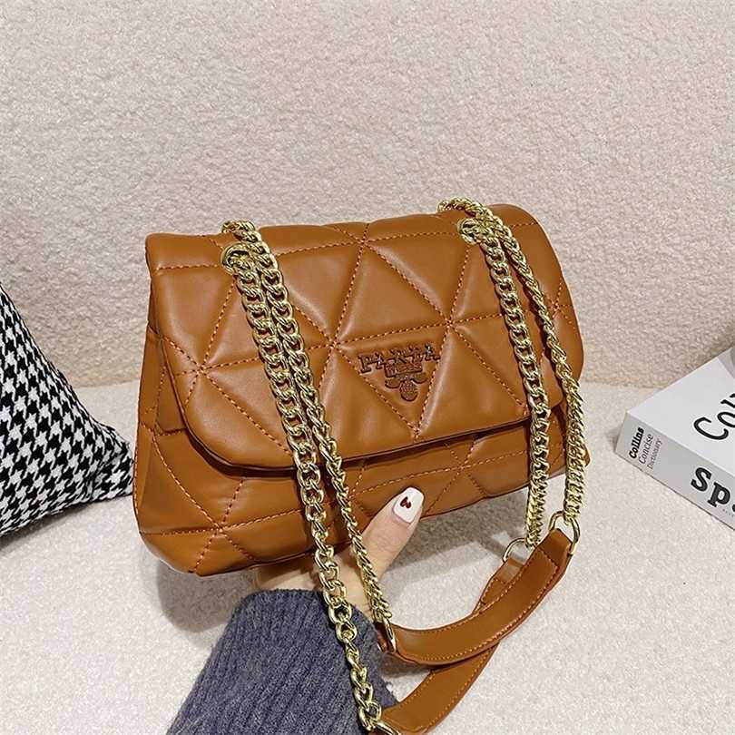 70% OFF 2023 Designer bag chain women's Korean solid color soft leather rhombic lattice embroidered thread Messenger single, White
70% OFF 2023 Designer bag chain women's Korean solid color soft leather rhombic lattice embroidered thread Messenger single, White
