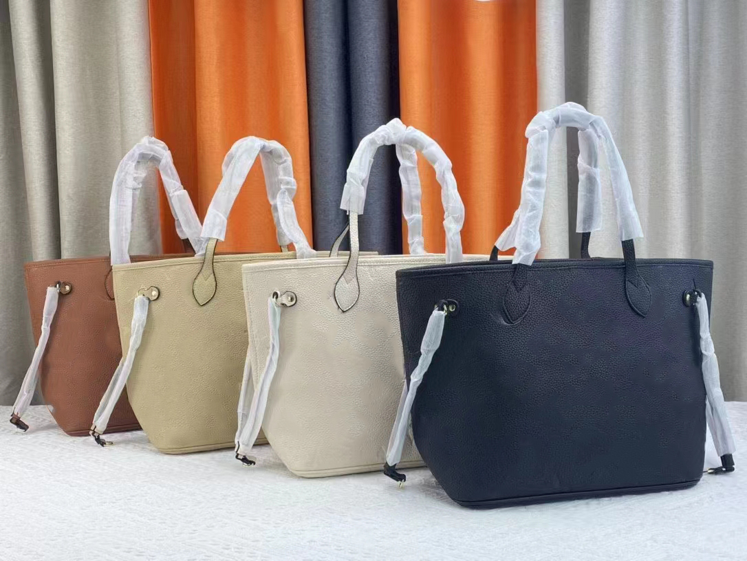 Women's handbag shoulder bag large capacity shopping bag two small wallets M45685