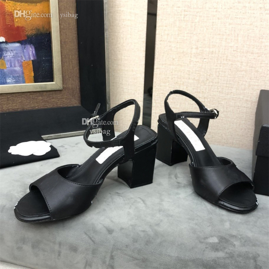 Classic High Heeled Sandals Party Fashion Leather Women Dance Shoes Designer Sexy Heels Thick Shoes Channel DGFCFd
Classic High Heeled Sandals Party Fashion Leather Women Dance Shoes Designer Sexy Heels Thick Shoes Channel DGFCFd