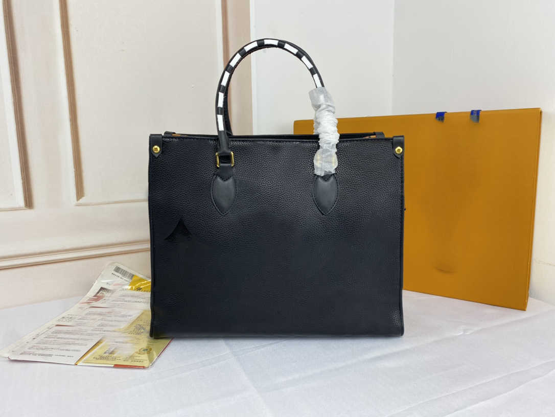 Highh Qualityy Fashion Classic Wild Designers Bags Tote Women Luxurys Handbags Messenger Shoulder Crossbody Designer Bag 373, Black
Highh Qualityy Fashion Classic Wild Designers Bags Tote Women Luxurys Handbags Messenger Shoulder Crossbody Designer Bag 373, Black