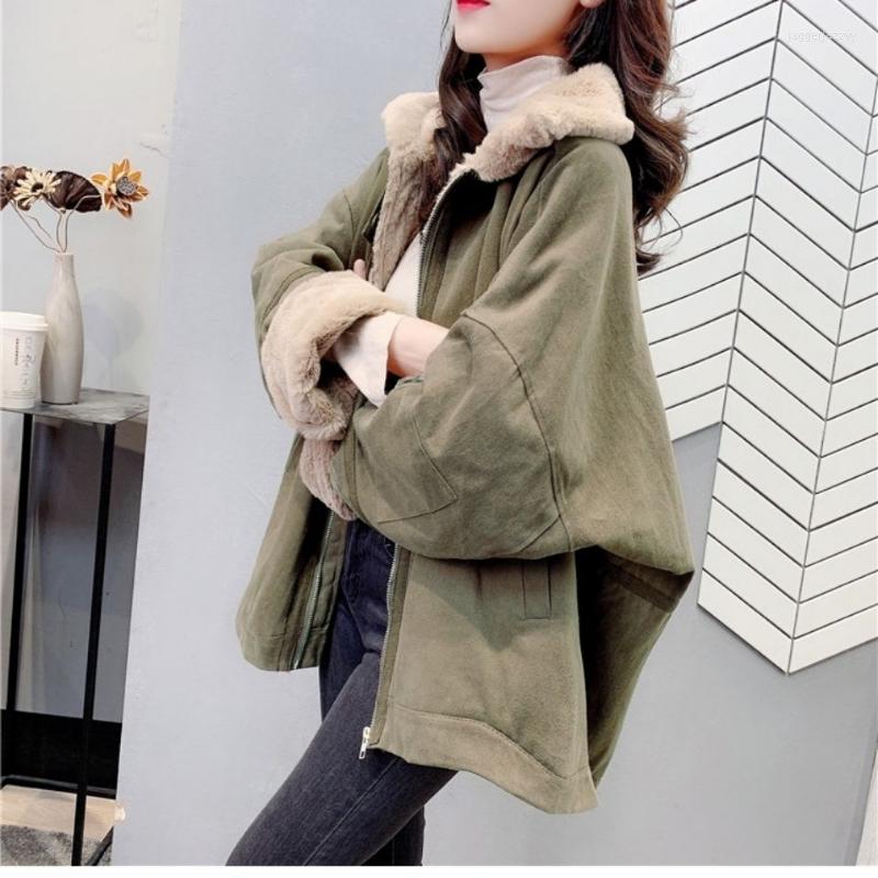 Women' Trench Coats 2022 Winter Plus Velvet Warm Jacket Women Korean Version Loose Casual Parka Coat Tooling Padded Clothes KJ2441, Black
Women' Trench Coats 2022 Winter Plus Velvet Warm Jacket Women Korean Version Loose Casual Parka Coat Tooling Padded Clothes KJ2441, Black