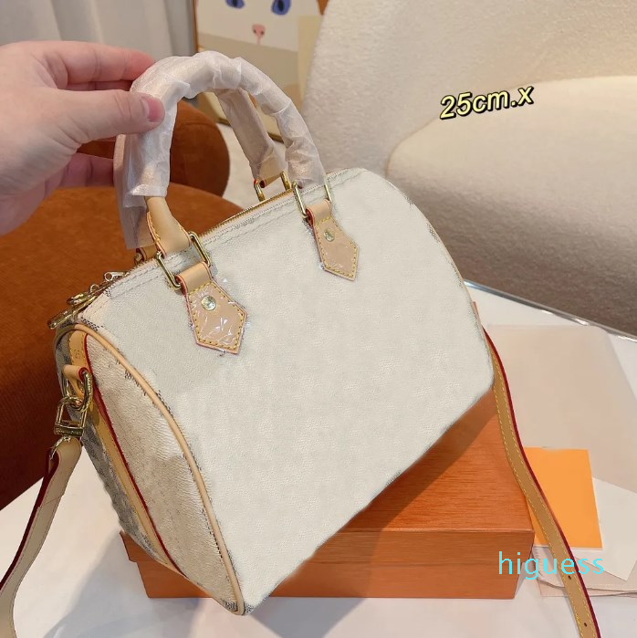 Pillow bag Tote Crossbody Luxury Designer Brand Fashion Shoulder Bags Handbags Women Letter Purse Phone bag Wallet, Brown with logo 25x15x19cm
Pillow bag Tote Crossbody Luxury Designer Brand Fashion Shoulder Bags Handbags Women Letter Purse Phone bag Wallet, Brown with logo 25x15x19cm