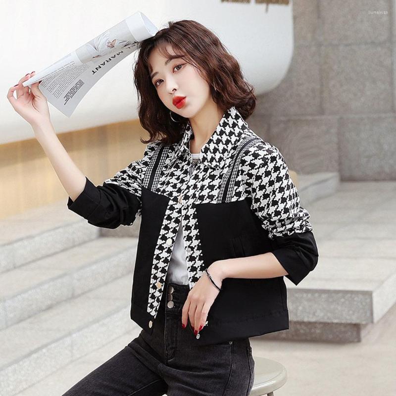 Women' Jackets Korean Casual Plaid Splicing Versatile Jacket Female 2022 Autumn Winter Women' Slim Short Lapel Outerwear Tops, Black 1
Women' Jackets Korean Casual Plaid Splicing Versatile Jacket Female 2022 Autumn Winter Women' Slim Short Lapel Outerwear Tops, Black 1