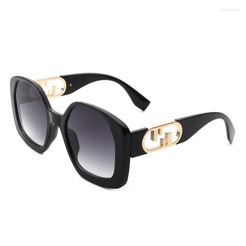 Sunglasses 2022 European And American Fashion Openwork Ins Wind Street S Big Glasses
Sunglasses 2022 European And American Fashion Openwork Ins Wind Street S Big Glasses