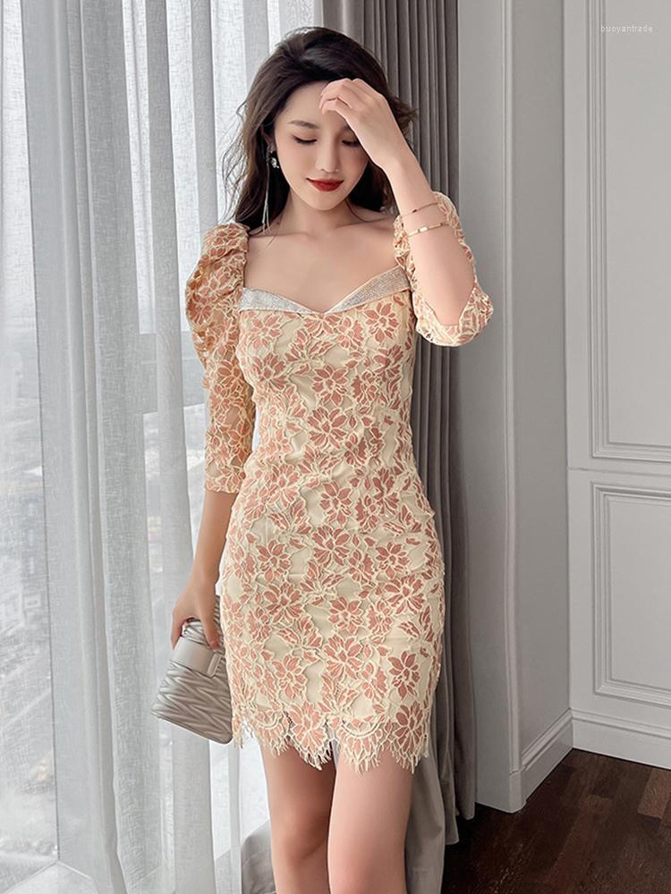 Casual Dresses Lace Elegant Women Evening Dress High Quality See Through Floral Hollow Low Cut Puff Sleeve Mini Party Femme Mujer Vestidos G, Beige
Casual Dresses Lace Elegant Women Evening Dress High Quality See Through Floral Hollow Low Cut Puff Sleeve Mini Party Femme Mujer Vestidos G, Beige