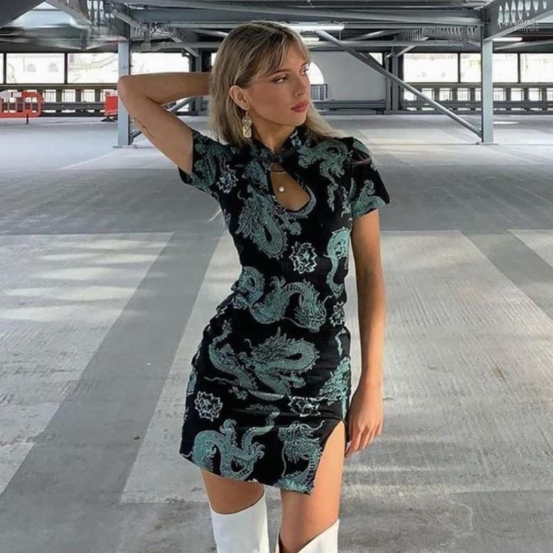 Casual Dresses Fashion Street INS Style Chinese Wind Dragon Printed Short-sleeved Cheongsam Dress, Green
Casual Dresses Fashion Street INS Style Chinese Wind Dragon Printed Short-sleeved Cheongsam Dress, Green