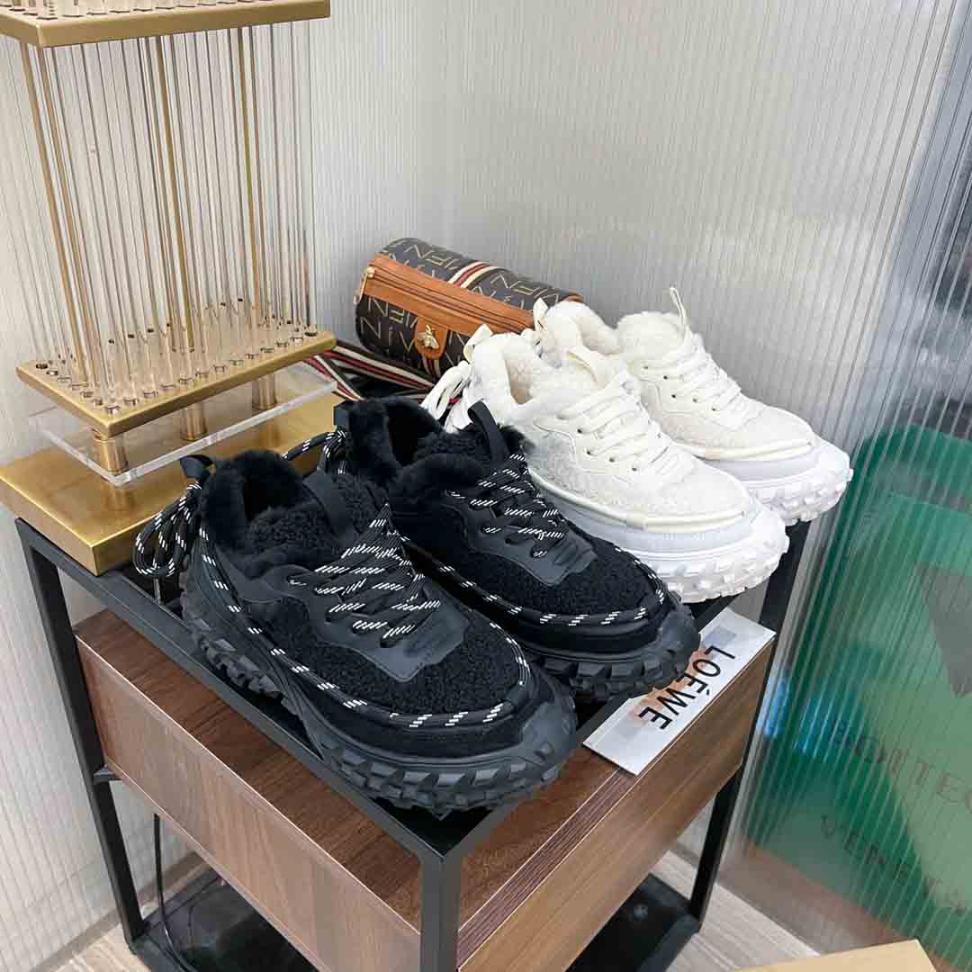 winter snow Boots warm Casual shoes tie belt sneakers Brand shoes for women Genuine leather sheepskin Thick bottom short boot sneaker, Black
winter snow Boots warm Casual shoes tie belt sneakers Brand shoes for women Genuine leather sheepskin Thick bottom short boot sneaker, Black