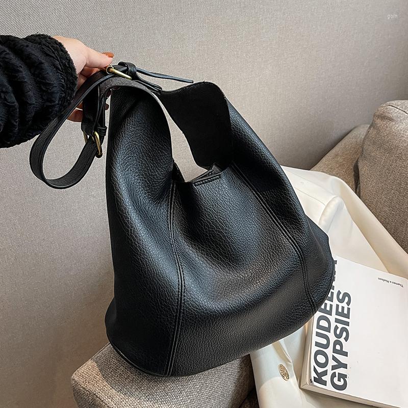 Evening Bags Soft Shoulder Side For Women Fashion Vintage Trend Designers Small PU Leather Handbags Simple Hobo Bag, Black
Evening Bags Soft Shoulder Side For Women Fashion Vintage Trend Designers Small PU Leather Handbags Simple Hobo Bag, Black