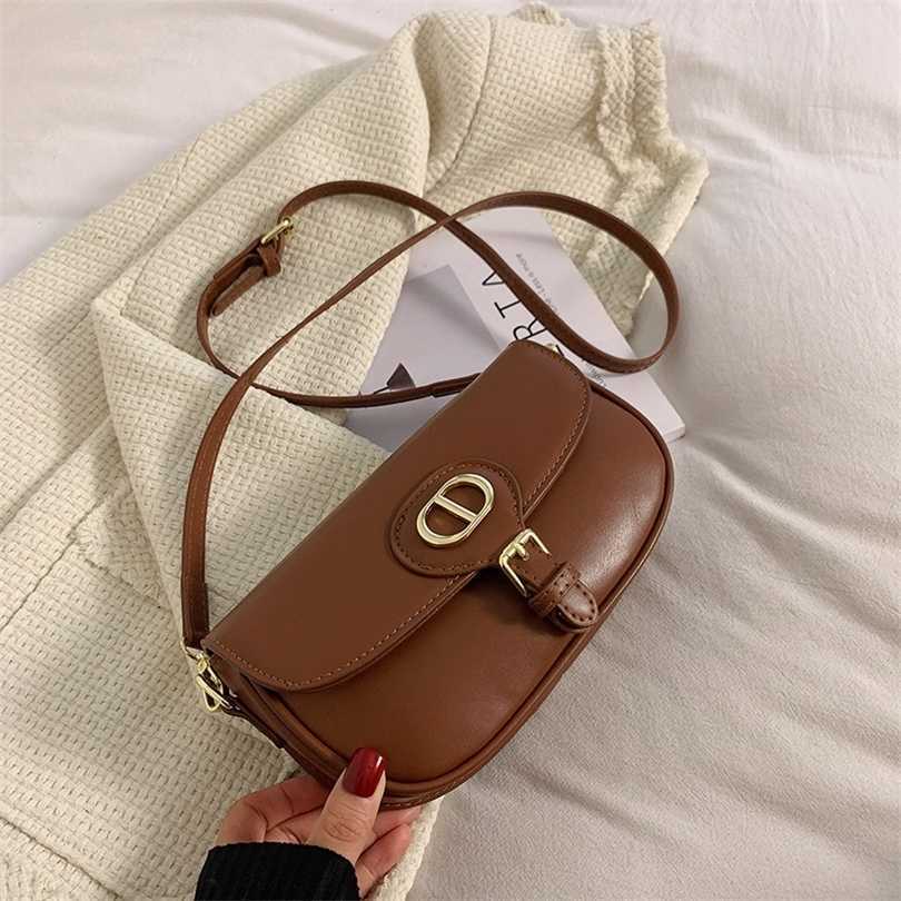 70% OFF 2023 Designer bag solid color flip single texture versatile Messenger popular women's, Vertical beige
70% OFF 2023 Designer bag solid color flip single texture versatile Messenger popular women's, Vertical beige