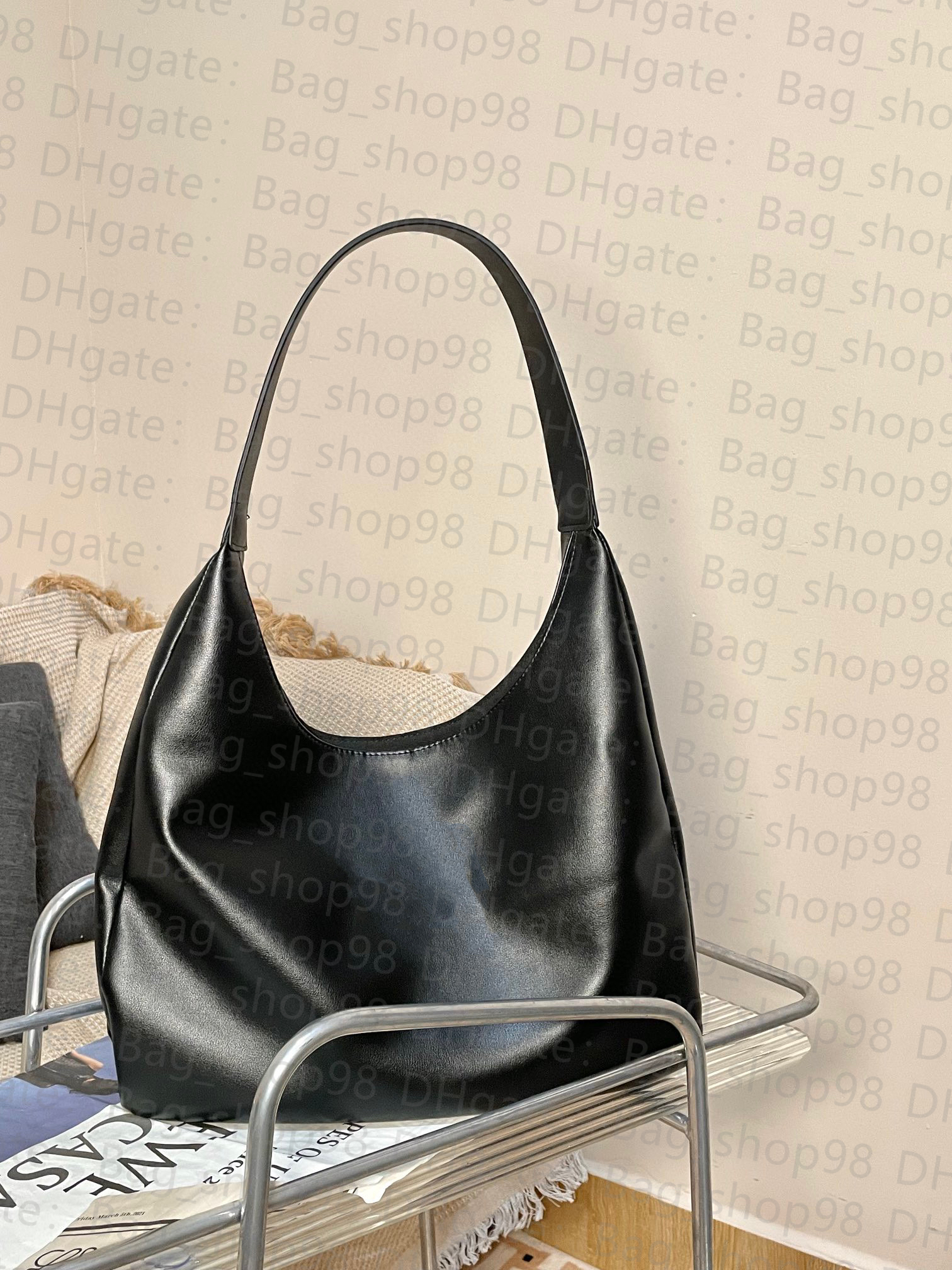 Women bag handbag under arm slant tote large capacity retro shopping bag classic miu niche luxury wandering metal hot stamping logo imported cowhide, Black
Women bag handbag under arm slant tote large capacity retro shopping bag classic miu niche luxury wandering metal hot stamping logo imported cowhide, Black