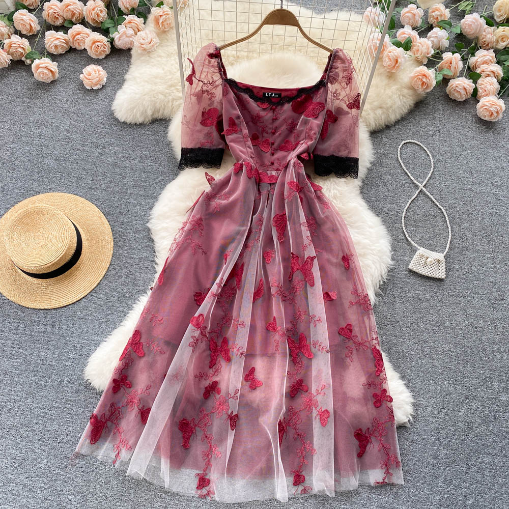 French Little Fragrant Dress Small Popular Design Mesh Bowknot High end Fashionable Square Neck Bubble Sleeve A-line Dress, Red
French Little Fragrant Dress Small Popular Design Mesh Bowknot High end Fashionable Square Neck Bubble Sleeve A-line Dress, Red