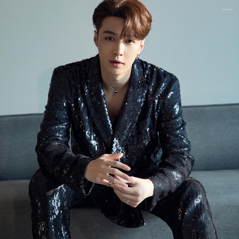 Men's Suits Sequin Suit Jackets For Teenage Fashion Trends Stage Performance Clothing Mens Bright Black Blazer Punk Style Hip Hop Streetwear
Men's Suits Sequin Suit Jackets For Teenage Fashion Trends Stage Performance Clothing Mens Bright Black Blazer Punk Style Hip Hop Streetwear