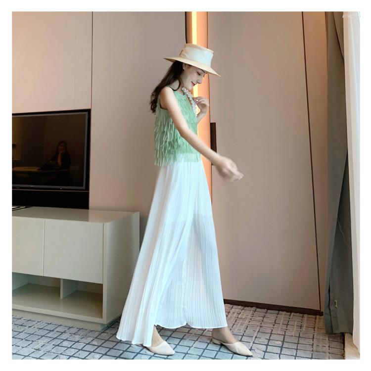 Women' Two Piece Pants SELLING Miyake Fold Solid Sleeveless O-neck Tassel T-shirt Wide Leg Suit IN STOCK, Red
Women' Two Piece Pants SELLING Miyake Fold Solid Sleeveless O-neck Tassel T-shirt Wide Leg Suit IN STOCK, Red
